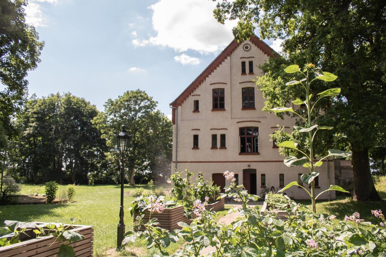 Apartamento Gutshaus Zarchlin Barkhagen Exterior foto